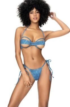 Underwired Two Piece Swimsuit With Underboob Cut-Out Design